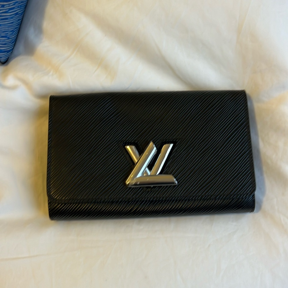 Louis Vuitton black purse for sale